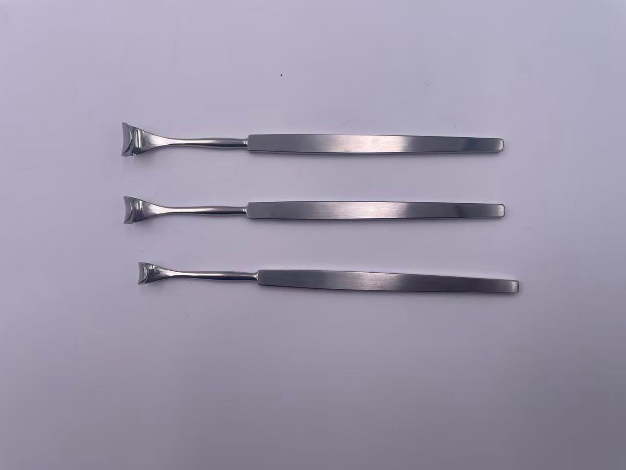EYELID HOOK