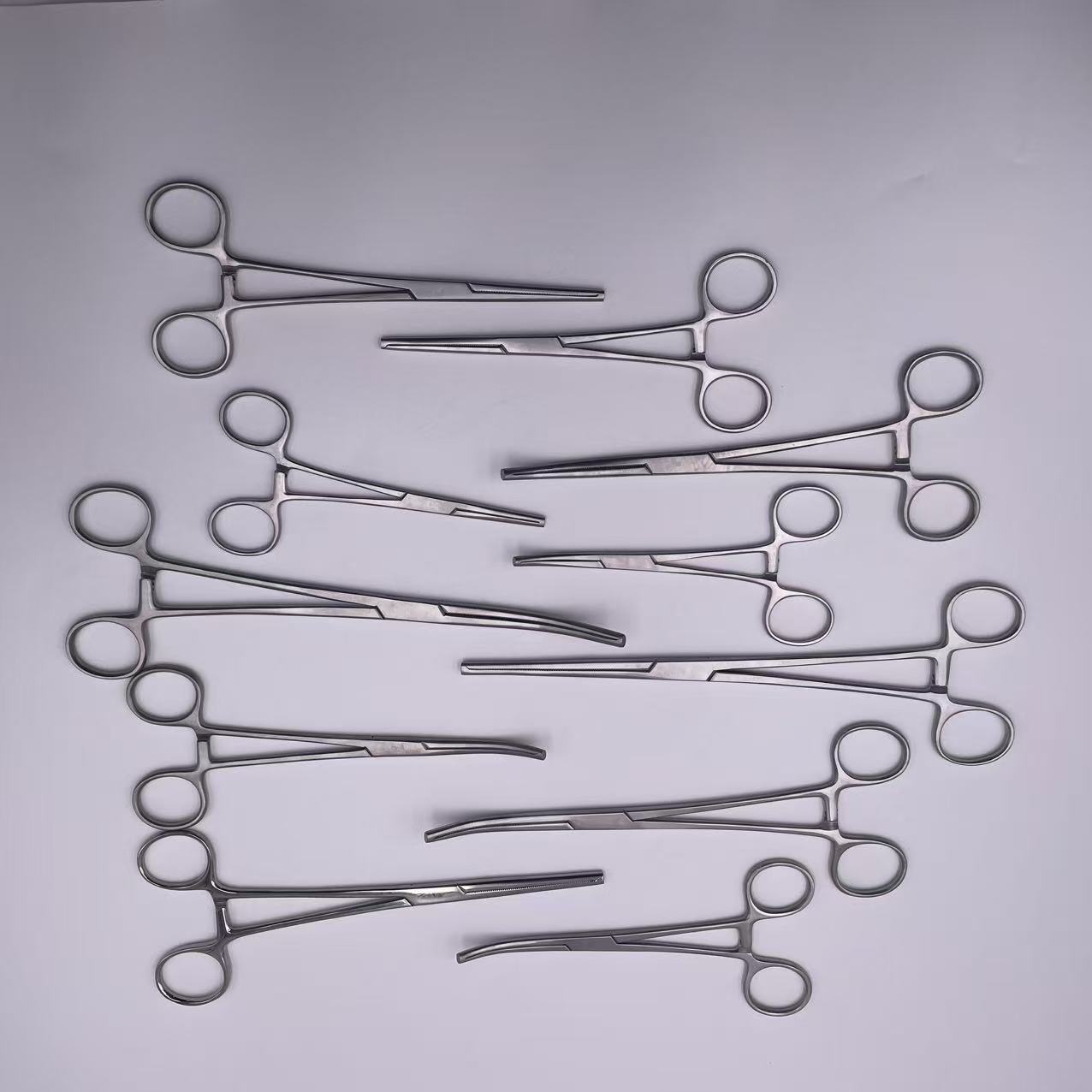 KOCHER FORCEPS 1:2 TEETH