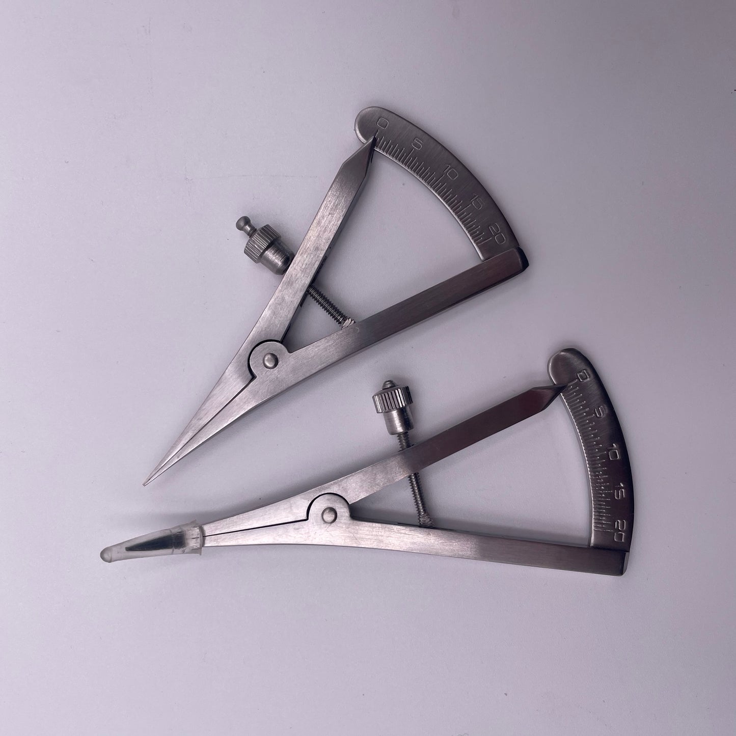 EYE CALIPER