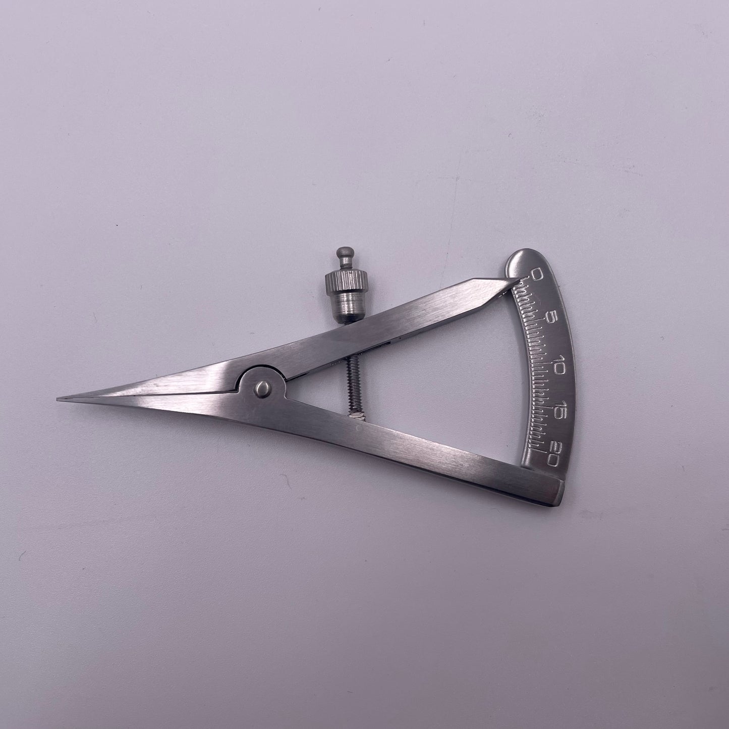 EYE CALIPER